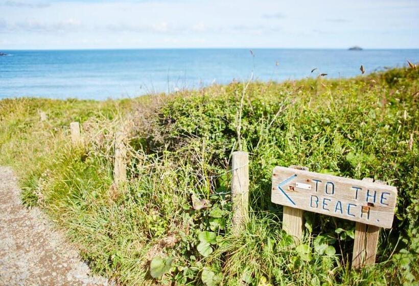 Отель St Moritz