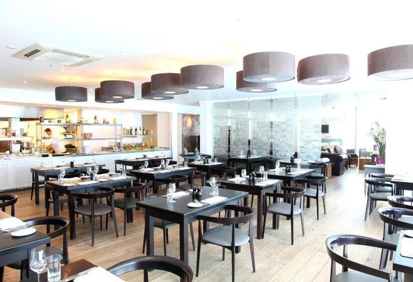 Отель St Moritz