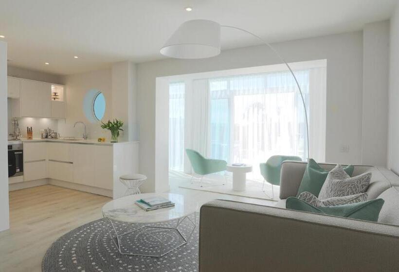 Отель St Moritz