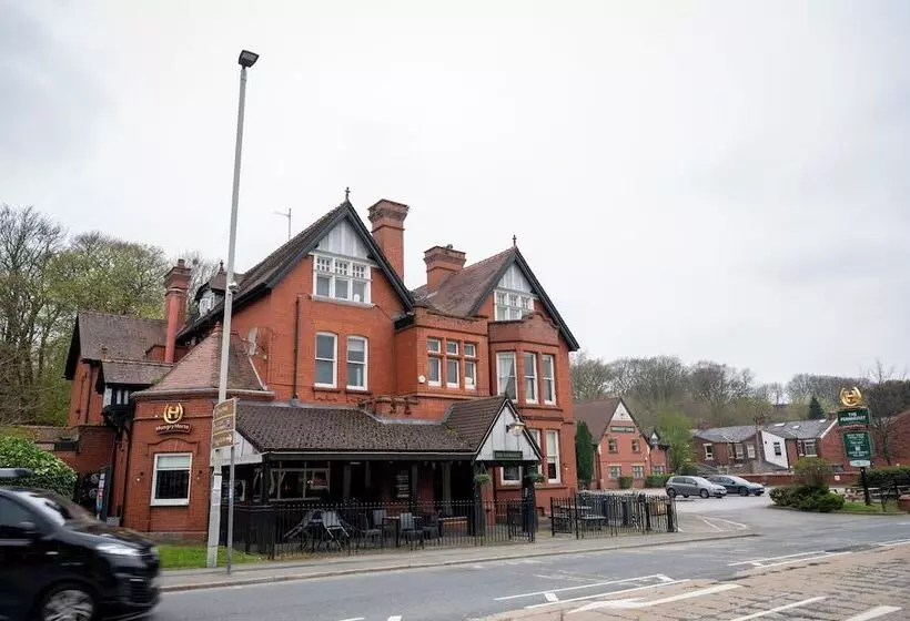 호텔 The Fernhurst By Greene King Inns