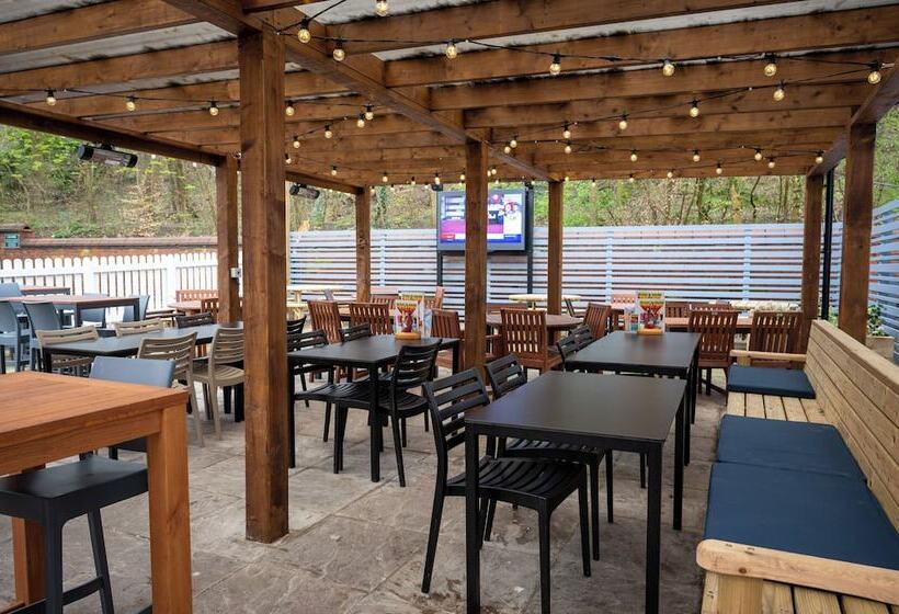 Hotel The Fernhurst By Greene King Inns