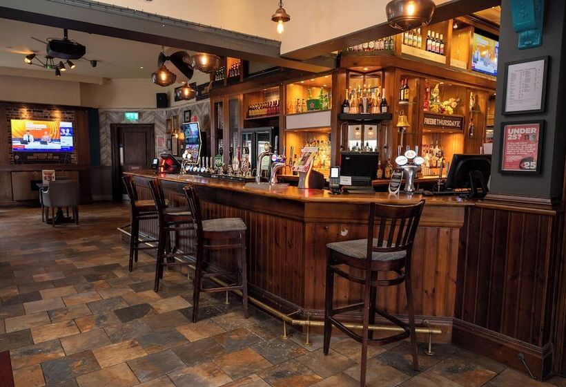 Hotel The Fernhurst By Greene King Inns