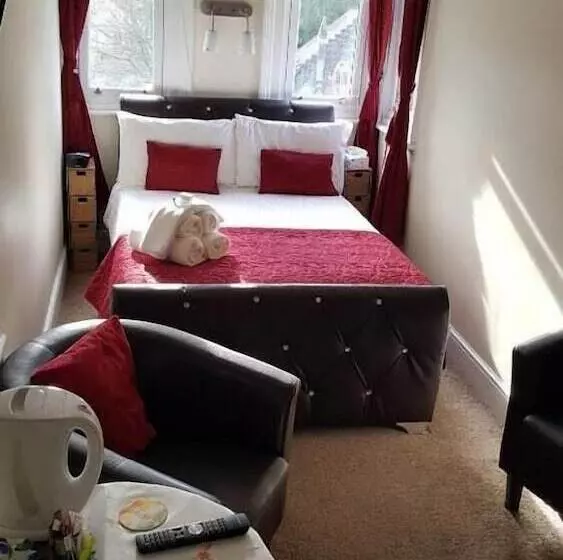 Hotel The Palms Guest House