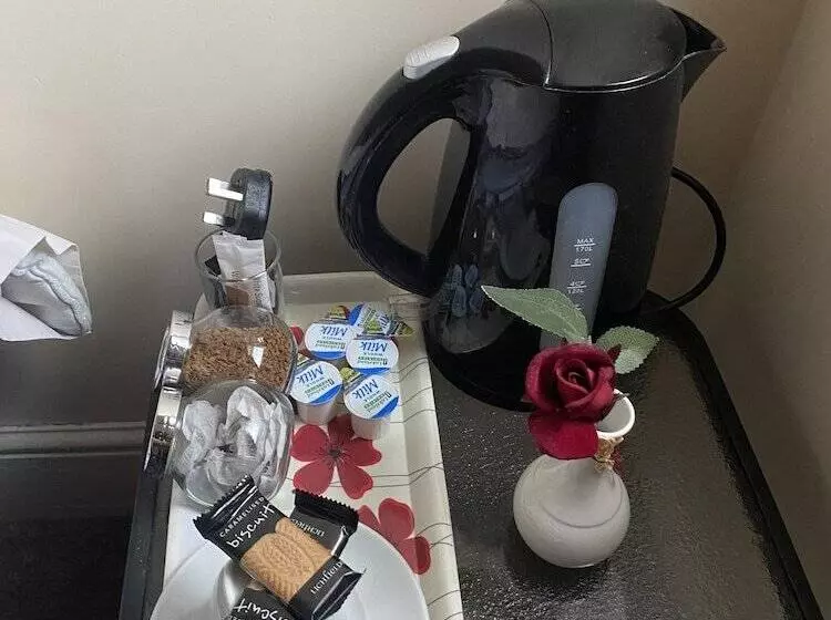 Hotel The Palms Guest House