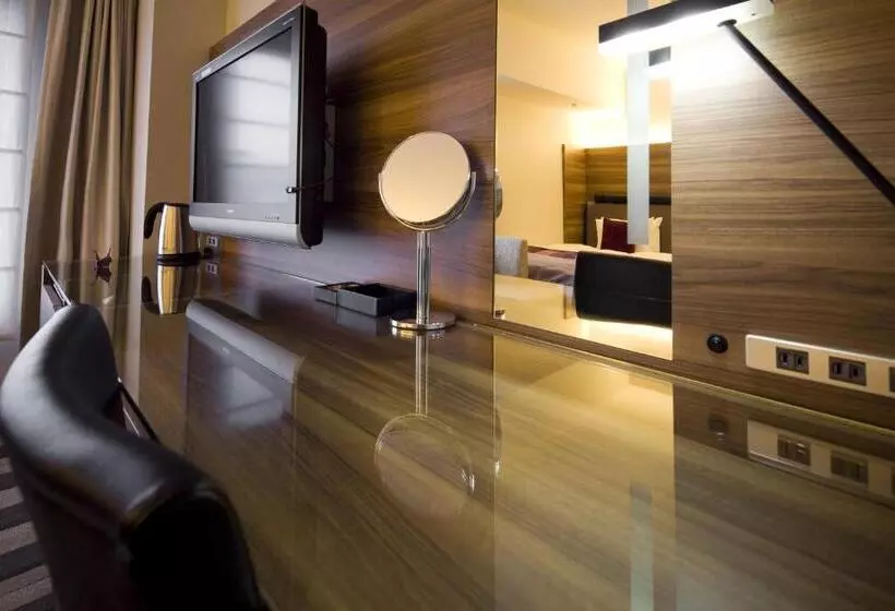 בית מלון כפרי Tokyo Green Palace