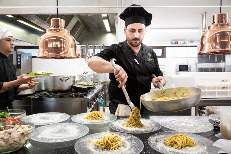 Hu Venezia Camping In Town