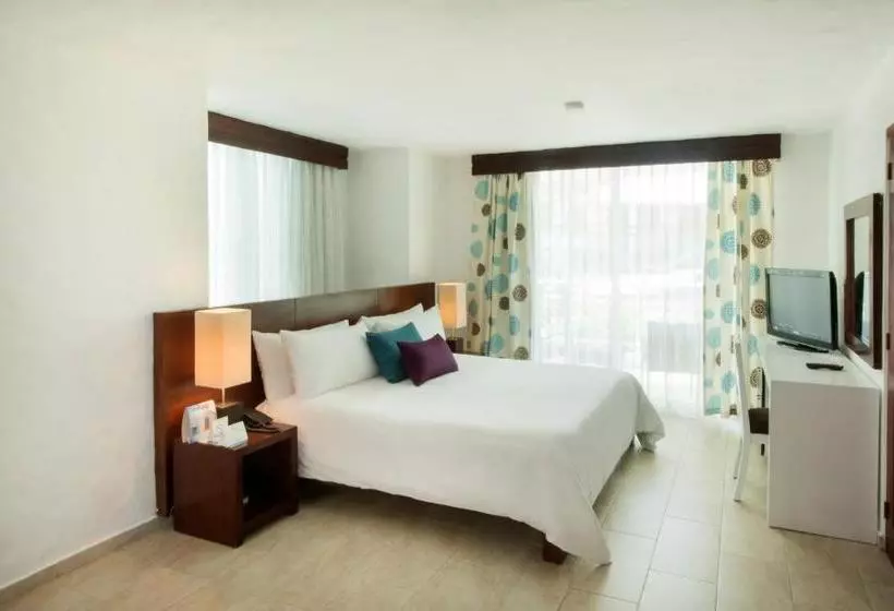 Resort Grand Paradise Playa Dorada  All Inclusive