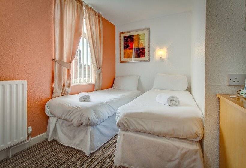 The Sandringham Court Hotel & Apartment With High Speed Wi Fi