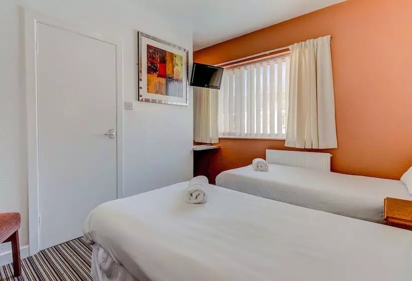 The Sandringham Court Hotel & Apartment With High Speed Wi Fi