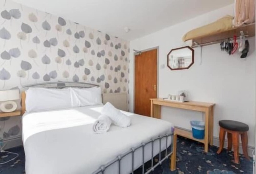 The Sandringham Court Hotel & Apartment With High Speed Wi Fi