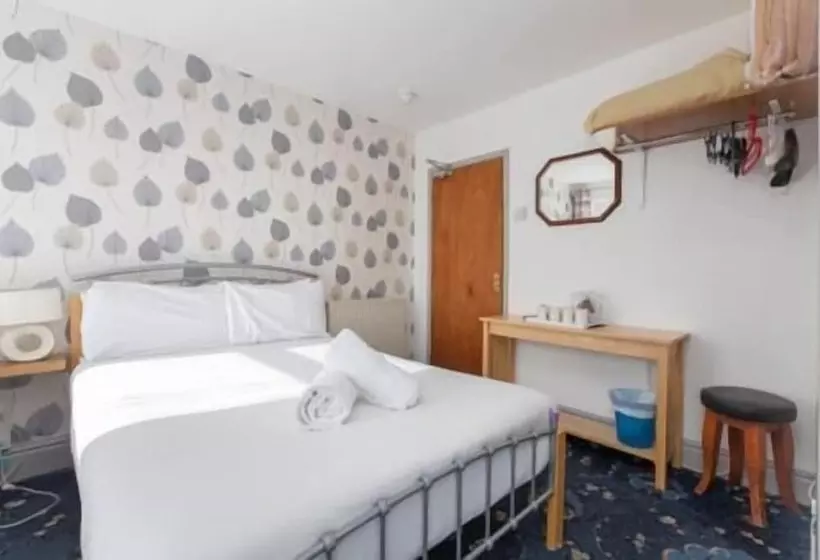 The Sandringham Court Hotel & Apartment With High Speed Wi Fi