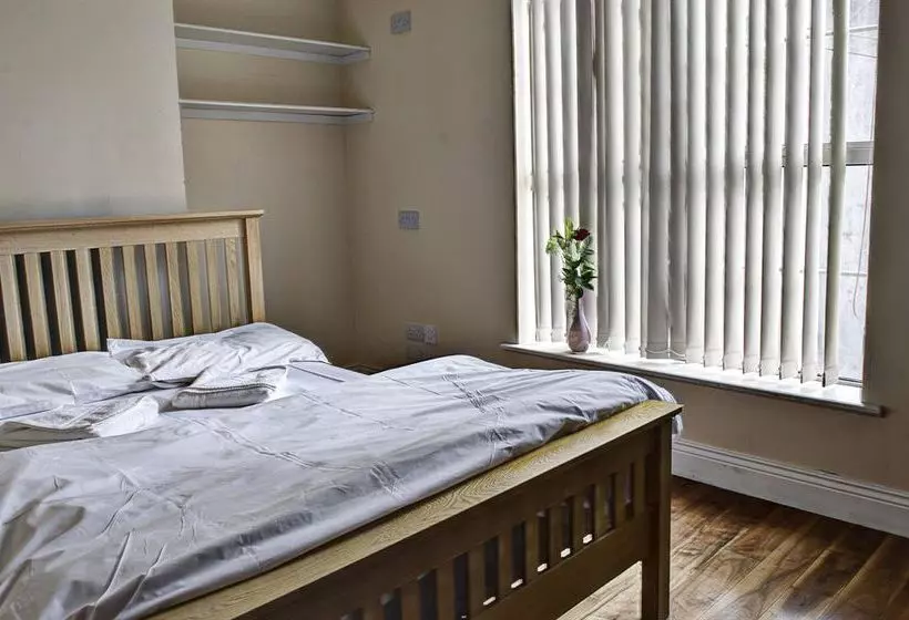 The Times Hostel  Camden Place