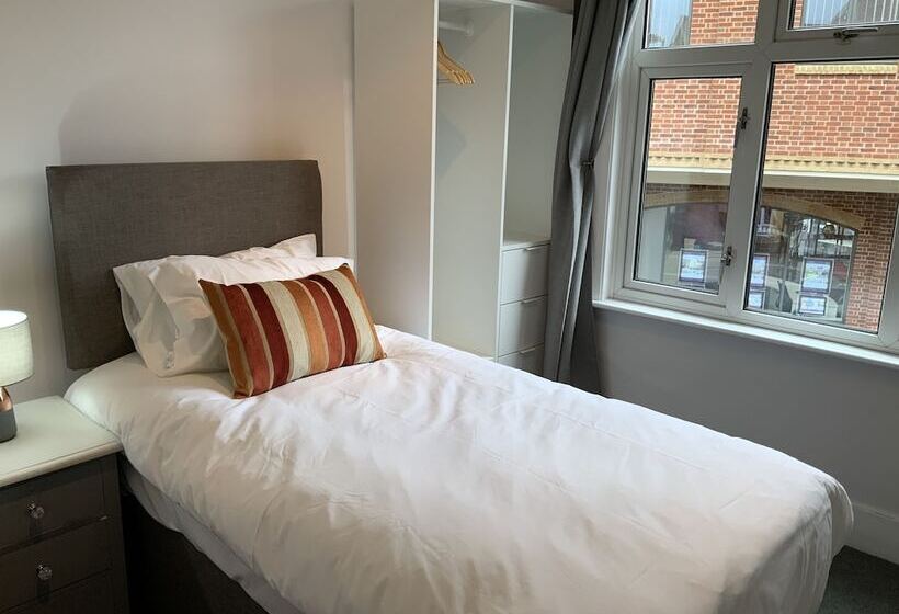 Bookeduk Large Cosy Cottage