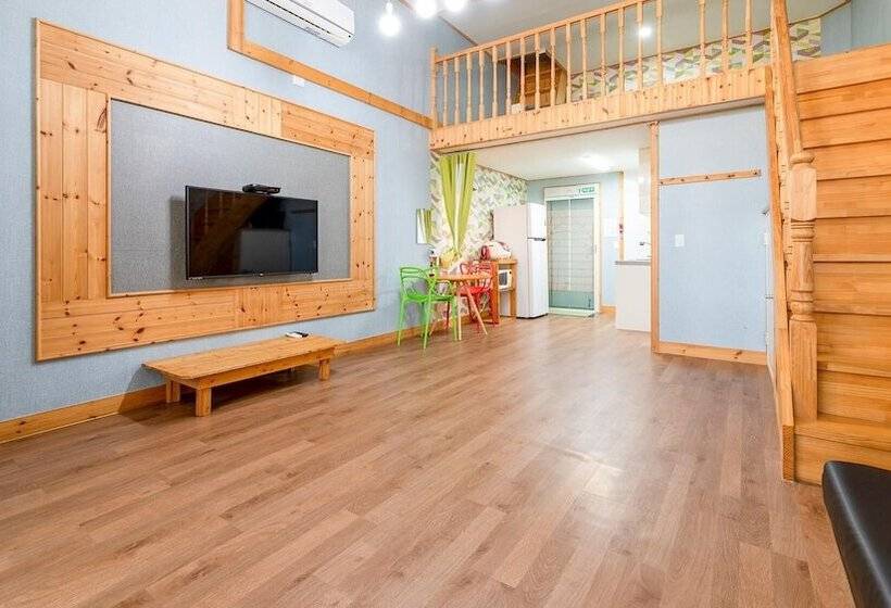 Gyeongju Gampo Four Seasons Pension