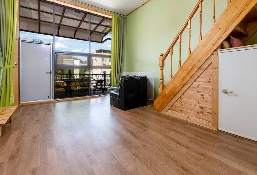 Gyeongju Gampo Four Seasons Pension