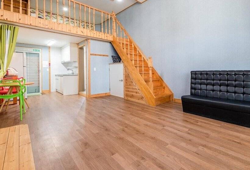 Gyeongju Gampo Four Seasons Pension