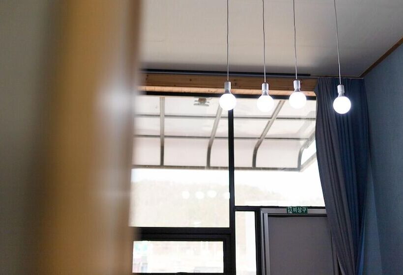 Gyeongju Gampo Four Seasons Pension