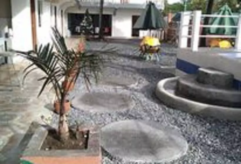 Hotelli Hana Natsu Resorts Beach &