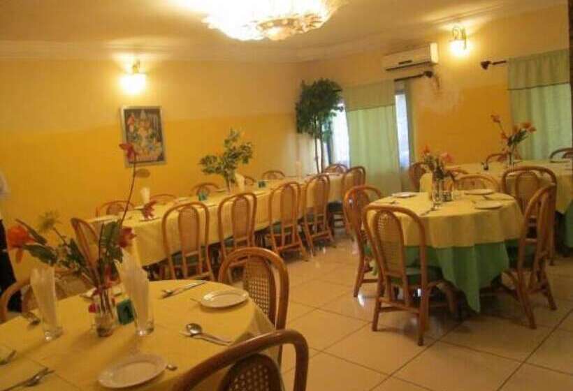 هتل Lamonde Guest House