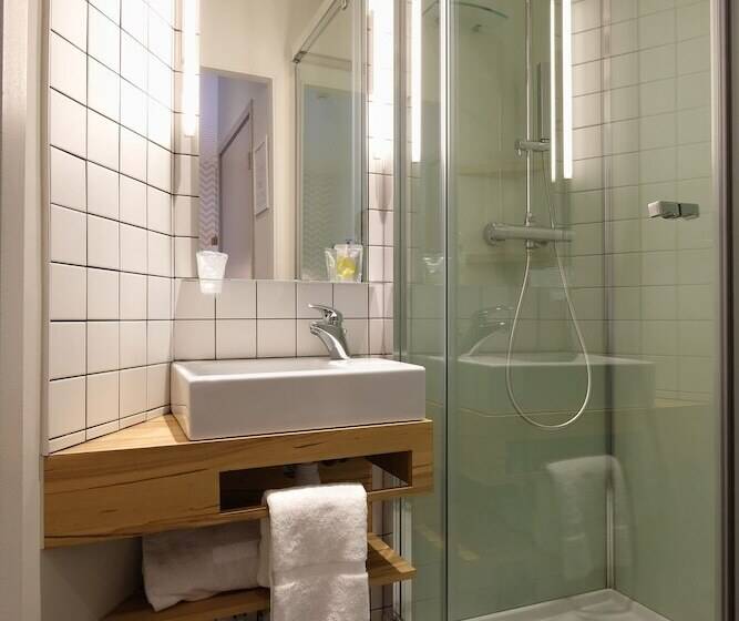 בית מלון כפרי Hôtel Et Apparts Marin