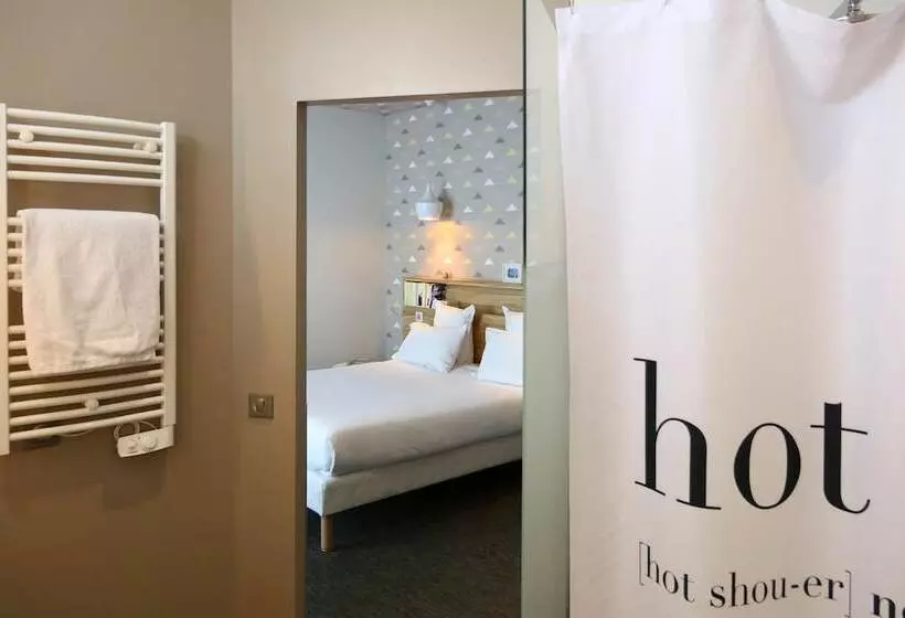 هتل Hôtel Et Apparts Marin