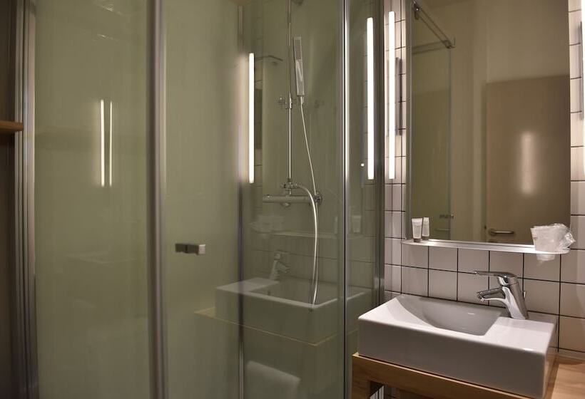 בית מלון כפרי Hôtel Et Apparts Marin