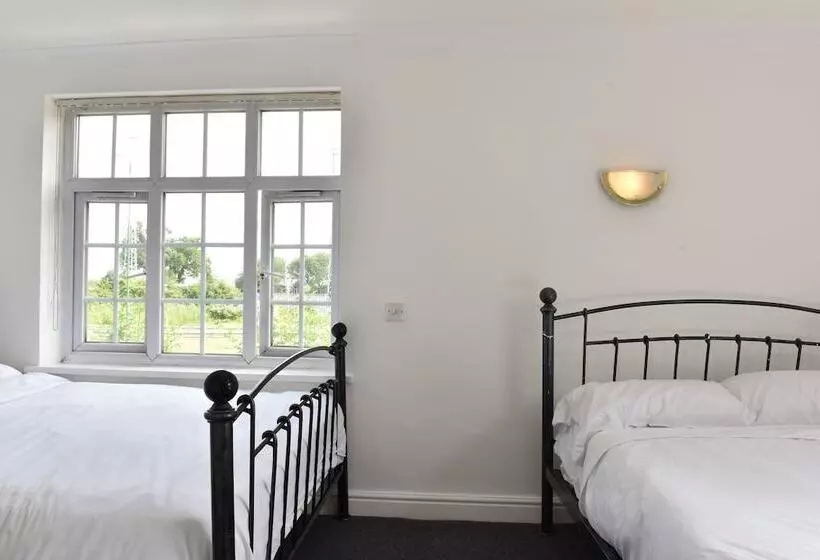 ホテル Oyo Lodge  Birmingham Airport & Nec