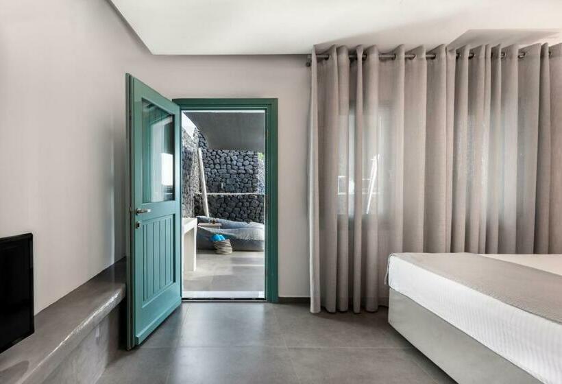 Отель Santa Irina Luxury Sunny Lofts