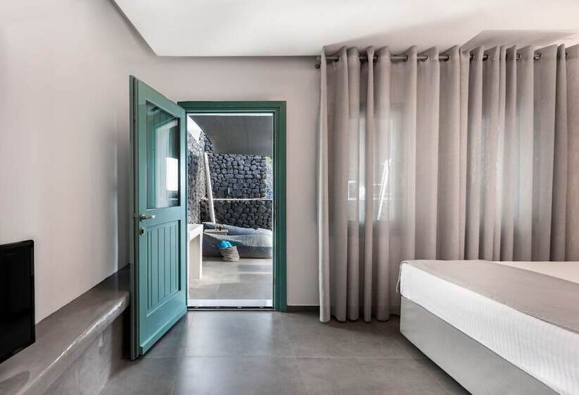 Отель Santa Irina Luxury Sunny Lofts