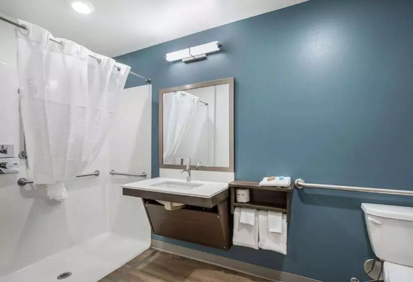 Hotelli Woodspring Suites Gurnee  Chicago