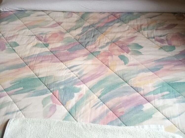 پانسیون Orion Guest House