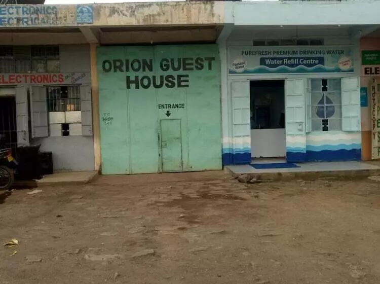 پانسیون Orion Guest House
