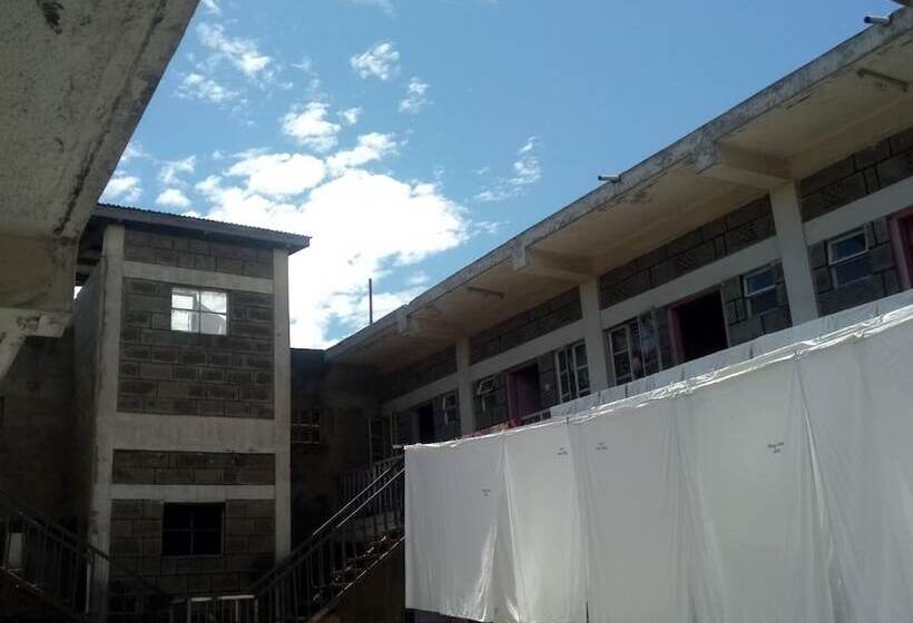 پانسیون Othaya Annex Lodge