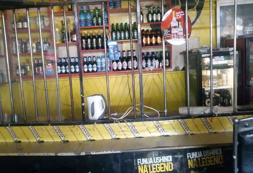 پانسیون Othaya Annex Lodge