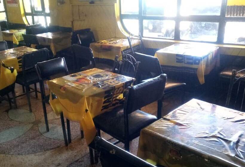 پانسیون Othaya Annex Lodge