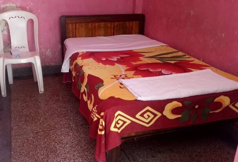 پانسیون Othaya Annex Lodge