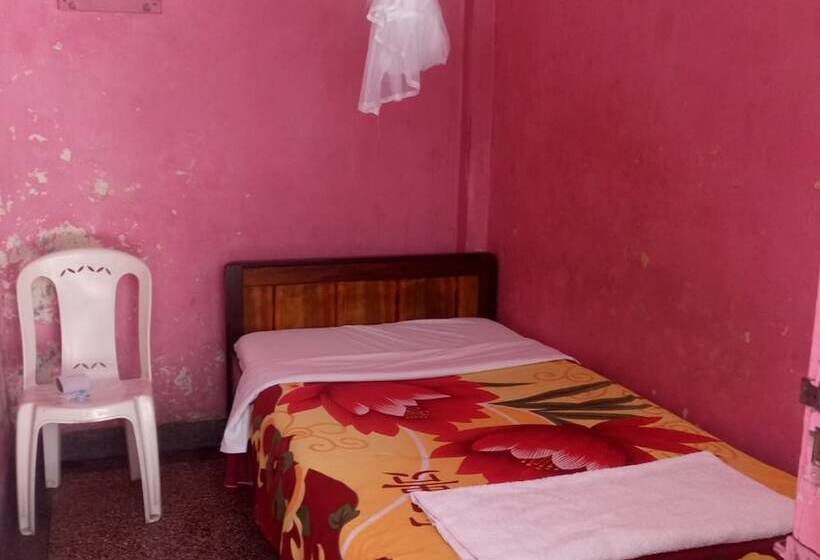 پانسیون Othaya Annex Lodge