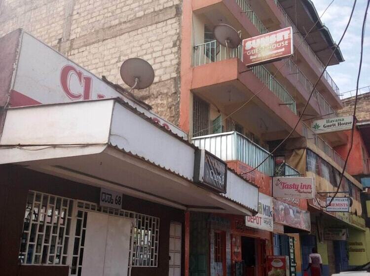 پانسیون Sunset Guest House