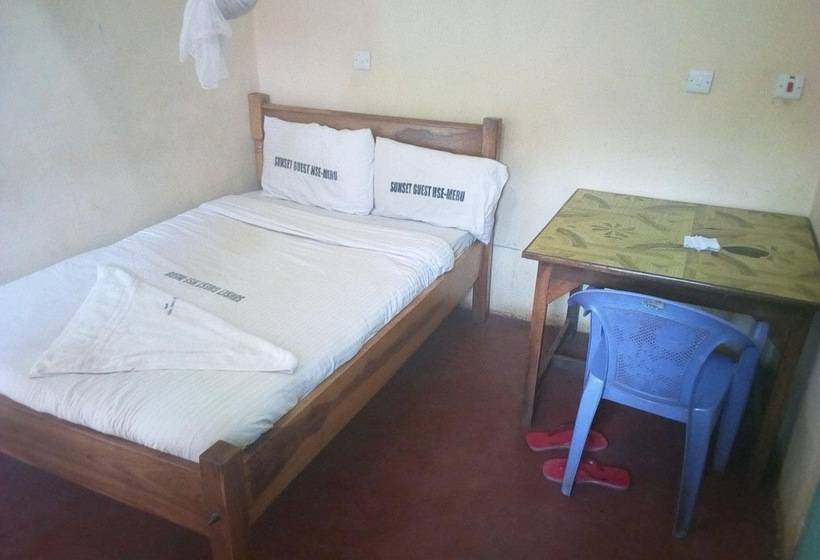 پانسیون Sunset Guest House