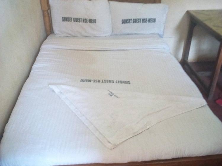 پانسیون Sunset Guest House