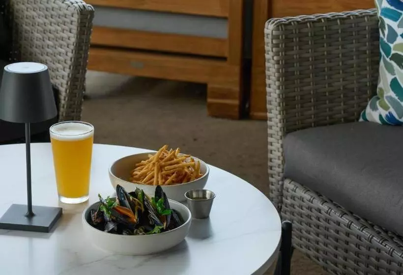 Lomakeskus Hutton Brickyards Riverfront Hotel & Venue