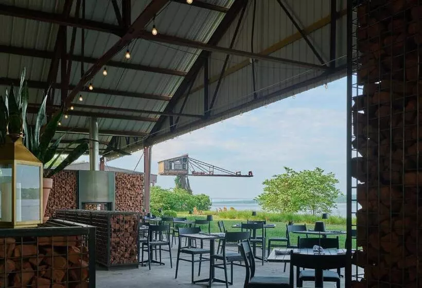 Lomakeskus Hutton Brickyards Riverfront Hotel & Venue