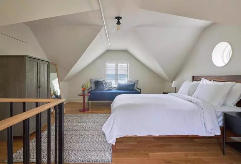 Lomakeskus Hutton Brickyards Riverfront Hotel & Venue