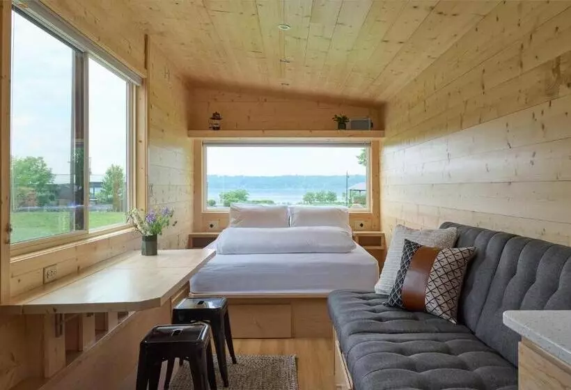 Lomakeskus Hutton Brickyards Riverfront Hotel & Venue