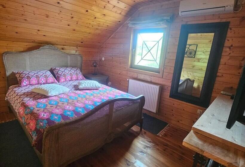 Secluded Cottage In Sveti Petar Mrežnički With Swimming Pool