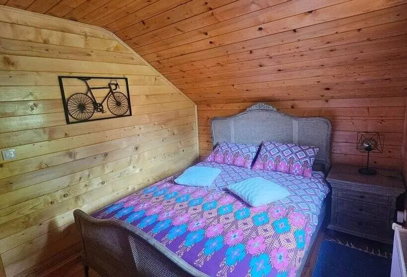 Secluded Cottage In Sveti Petar Mrežnički With Swimming Pool