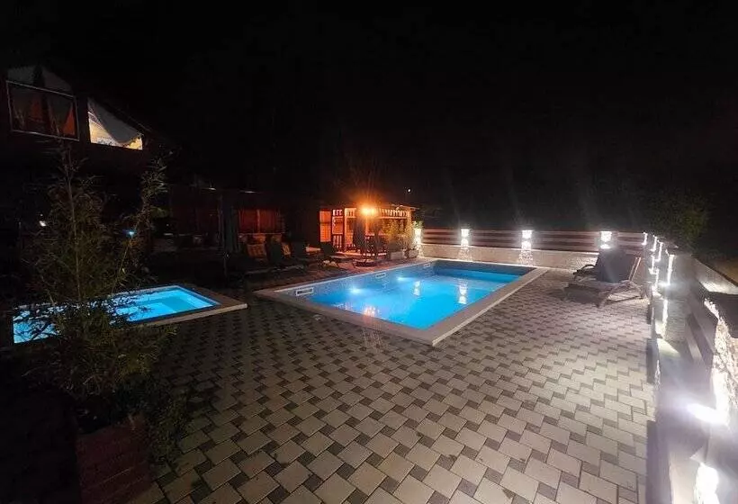 Secluded Cottage In Sveti Petar Mrežnički With Swimming Pool