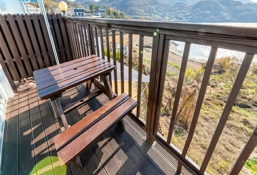 Yeosu Greenhouse Pension