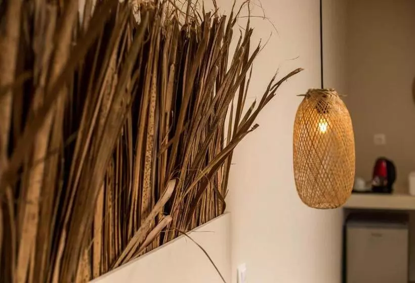 Atma Beach Rooms & Suites