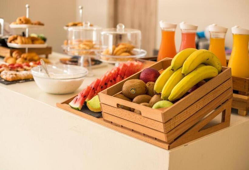 Atma Beach Rooms & Suites